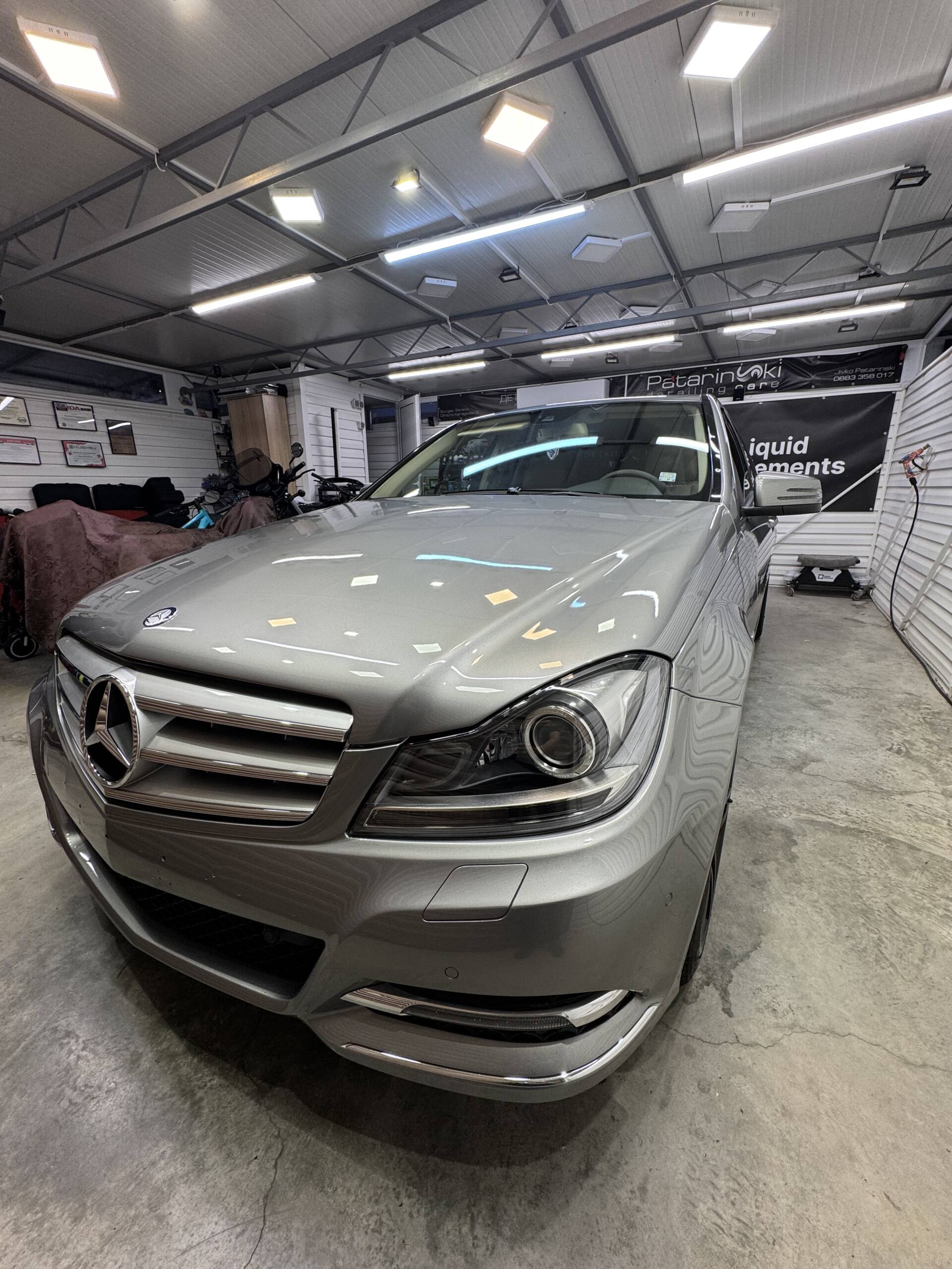 Mercedes-Benz C-Class W204 Facelift – полиране, керамична защита и възстановяване на фарове | Бургас